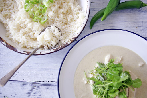 Manic Monday Meals: Thai Green Curry. Recipe and photos The Luminous Kitchen