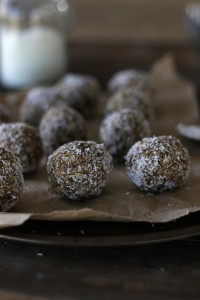 Energy Balls ~ The Luminous Kitchen