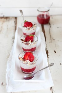 Breakfast Chia Pudding ~ No refined sugar. www.theluminouskitchen.com