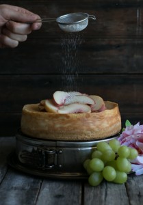 Summer White Chocolate Cheesecake with gluten free base - www.theluminouskitchen.com