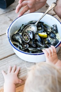 Black Atlantic Mussels in White Wine