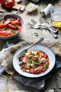 Caprese Panzanella Salad || The Luminous Kitchen