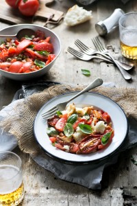 Caprese Panzanella Salad || The Luminous Kitchen